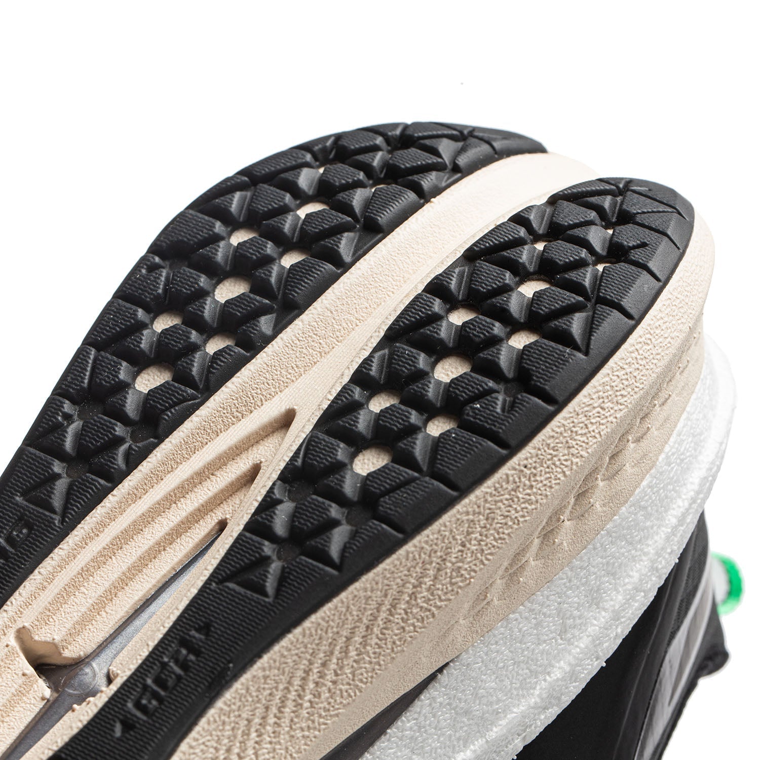 Li-Ning Red Hare 7 Pro Black Dam